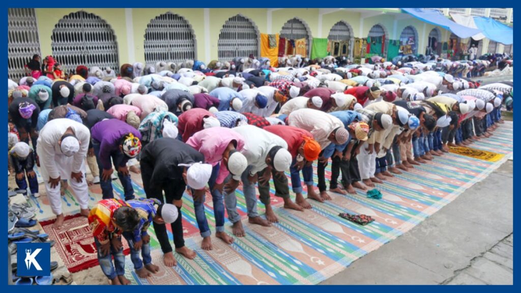 देशभरका मस्जिद र इदगाहमा बकर ईदको रौनक, सामूहिक नमाज पढ्दै मनाइँदै पर्व